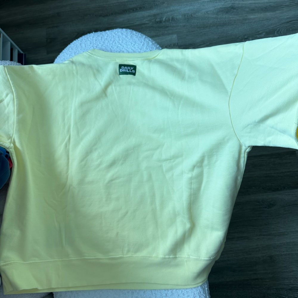 Daily Drills Lemonade Short Sleeve Crew - Picture 7 of 8